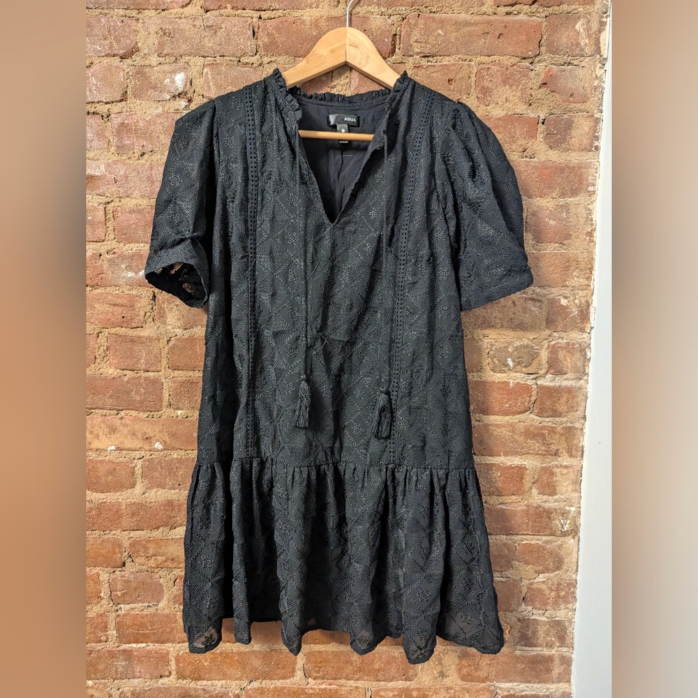 Aqua Womens Embroidered Short Sleeves Shift Dress